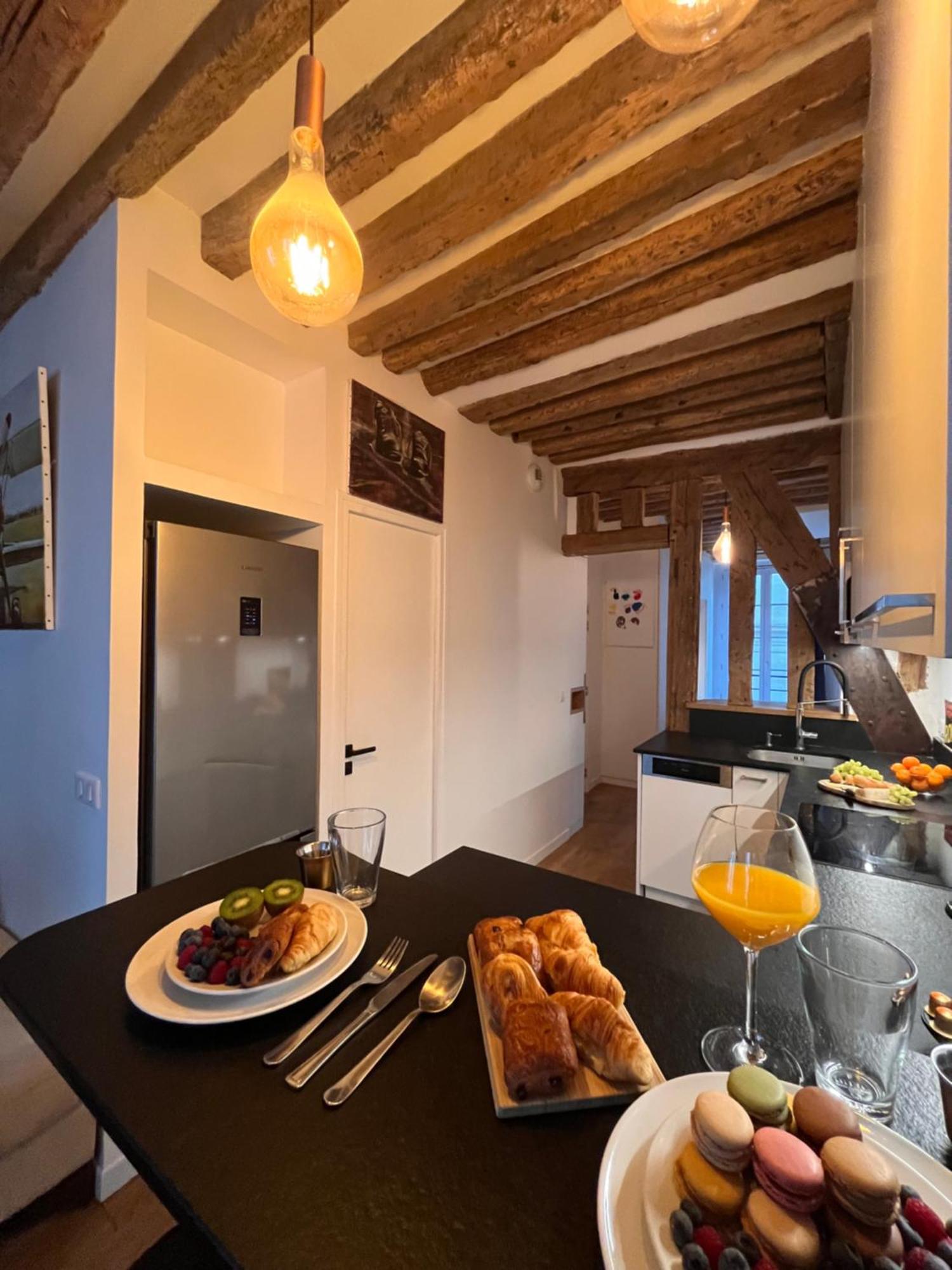 Appartement A Saint-Paul En Plein Coeur Du Marais 4 Pers Paris Eksteriør billede